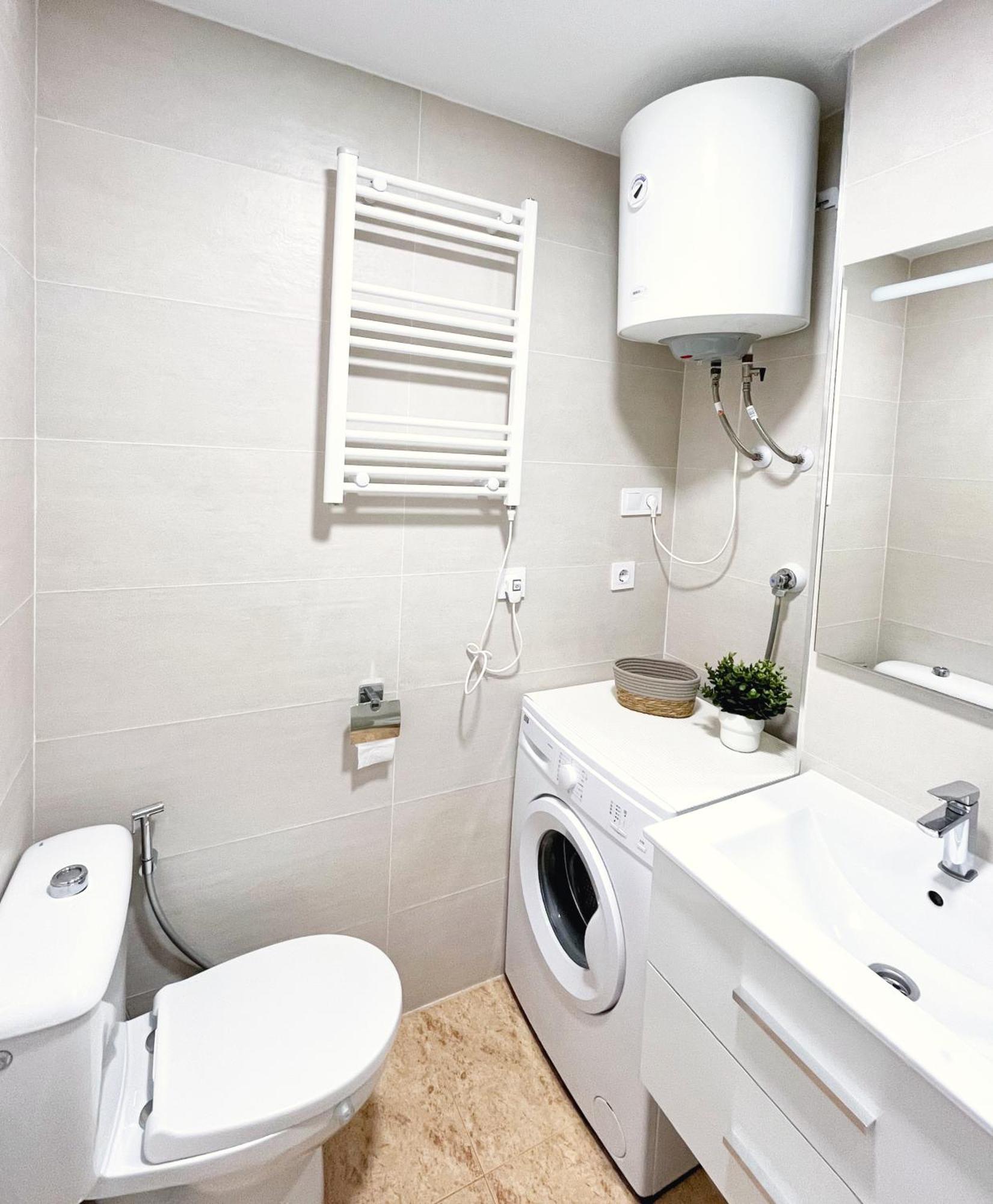 Cozy Apartment Near Playa Del Cura In Τορεβιέχα Εξωτερικό φωτογραφία